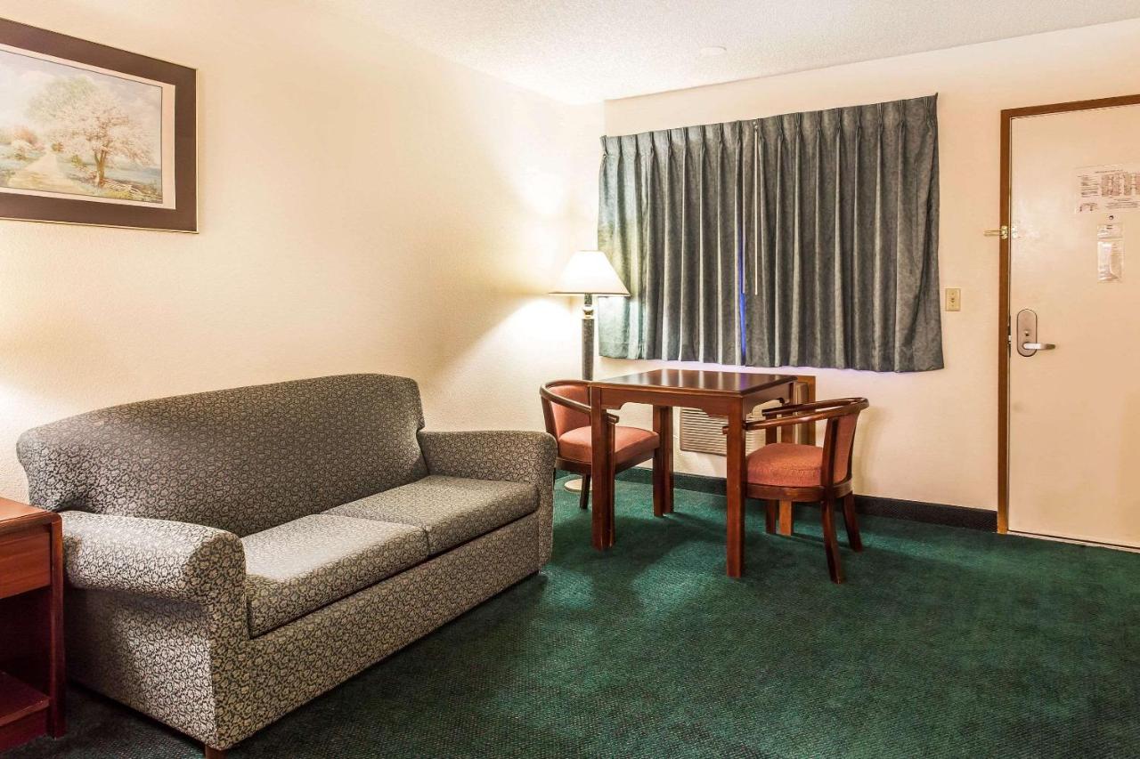 Econolodge Everett Luaran gambar