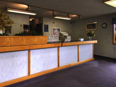 Econolodge Everett Dalaman gambar